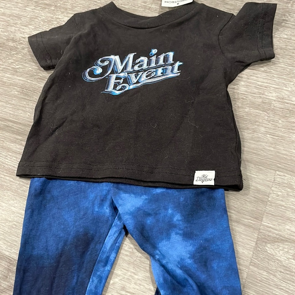Can separate.   top - kid dangerous; pants - gap top is nwt